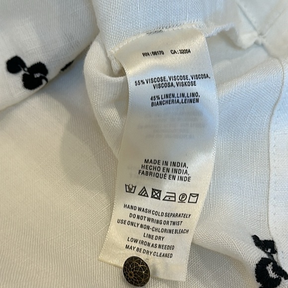 Anthropologie Akemi & Kin linen blouse - Picture 6 of 6